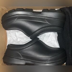 Black Tasman Boots
